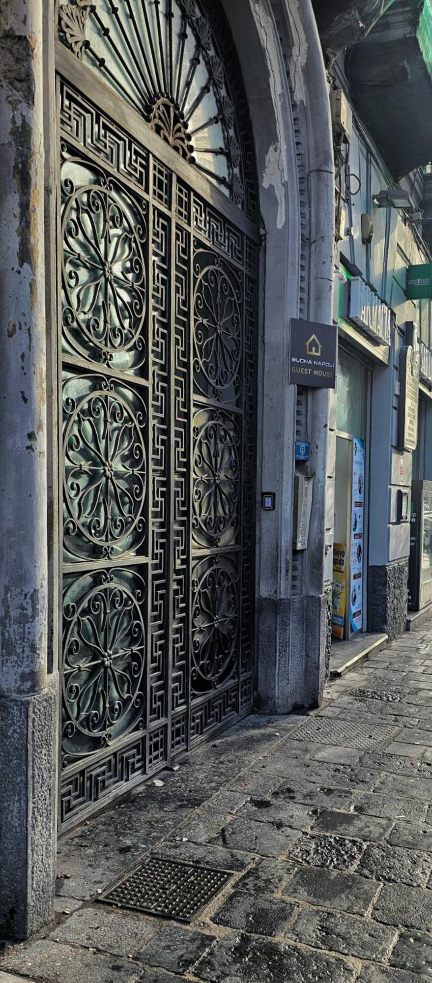 Апартаменти Buona Napoli Екстер'єр фото